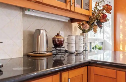 Thornhill House | Gorgeous 3 bedroom 2 bath house