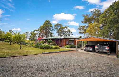 Birchs Bay House | Gorgeous 3 Bedroom House - Birchs Bay