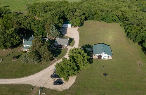 Cottonwood Falls House | Gorgeous 46 acre country property nestled in to the beautiful Kansas Flint Hills