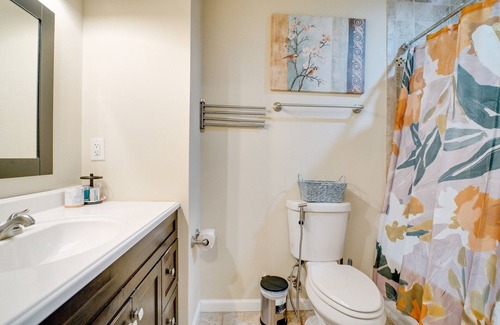 Oxon Hill House | Gorgeous 5BR/3BA Family Home in Maryland!