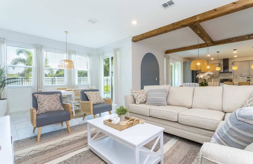 Melbourne Beach House | Gorgeous 8B 7BA Melbournbeach w Pool Dock Beach