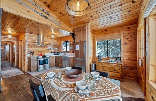 Salt Lake Mountain Resorts House | Gorgeous Alta Ski Area Home. Kitchen Completely Remodeled in 2023!
