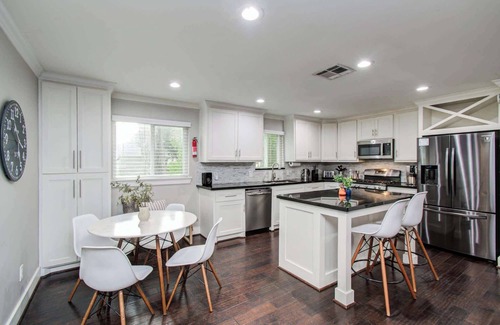 Willow Meadows/Willowbend Area House | Gorgeous and Cozy Houston home w/a private Pool