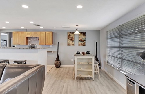 Gulf Harbors House | Gorgeous and Peaceful House by the Water