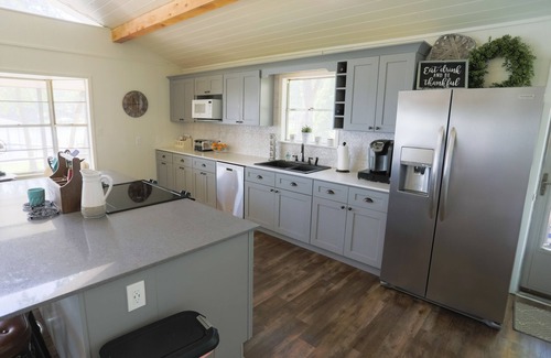 Star Harbor House | Gorgeous and spacious "5 Star" Harbor Lakehouse on Cedar Creek Lake
