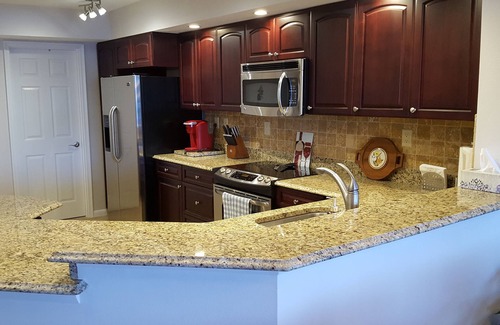 Bayway Isles Condo | Gorgeous and updated waterfront condo!