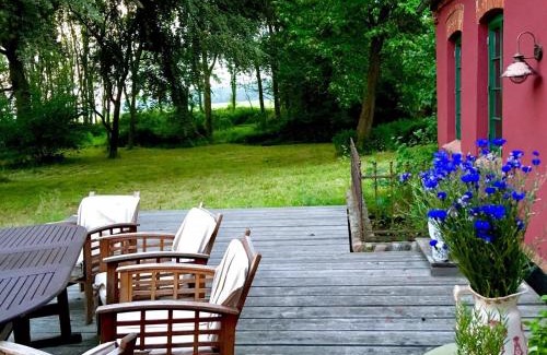 Neuburg Apartment | Gorgeous apartment in Neuburg with terrace