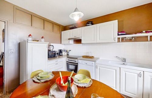 Locmariaquer Apartment | Gorgeous apartment in Locmariaquer