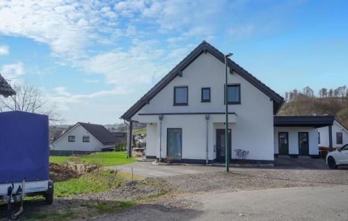 Helden Apartment | Gorgeous Apartment In Attendorn