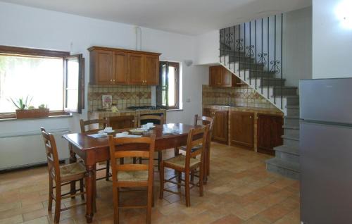 Montone Apartment | Gorgeous Apartment In Montone