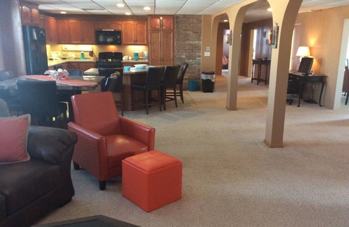Algoma Apartment | Gorgeous Beach & 5 Miles to Door County