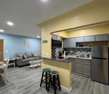 Gulfport Apartment | Gorgeous Beach Condo