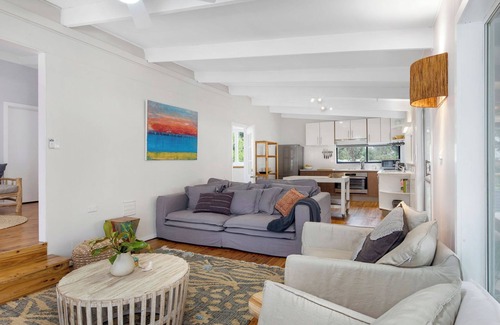 South Durras House | Gorgeous Beach House - Get in for Spring!