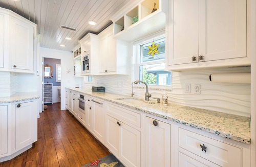 Indian River Oaks House | Gorgeous Beach Villa, with Private Access to Beach