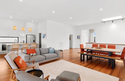 Tomakin House | Gorgeous Beachfront house in Tomakin
