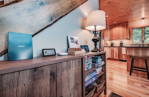 Bethel Ski Chalet | Gorgeous Bethel Chalet, Views, AC, Hot Tub, Firepit, 10 minutes to Sunday River