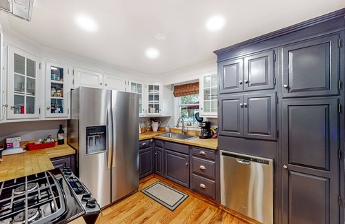 Historic District House | Gorgeous & bright retreat with patio, firepit, W/D, & stunning rooftop views