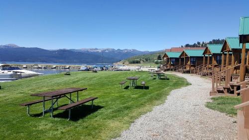 West Yellowstone House | Gorgeous Cabin with Stunning Views in West Yellowstone, Montana