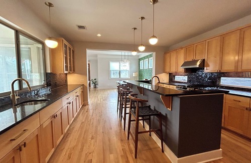 Hyde Park House | Gorgeous Central Austin home minutes from UT and Downtown