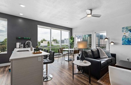 Downtown Salt Lake City Apartment | Gorgeous Central City 2BD/2BA