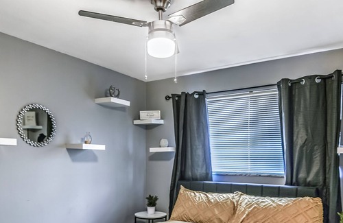 University City House | Gorgeous! Centrally located 3bd-2bth Home-St.Louis, MO within University City,MO