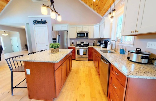 Conway House | Gorgeous Conway Home A/C, Hot Tub & Full Game Room