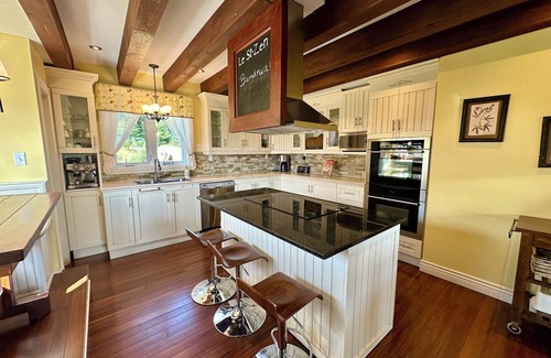 Saint Zenon Ski Chalet | Gorgeous Cottage in the Heart of Nature !
