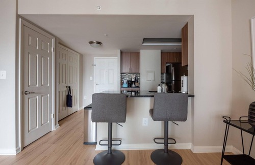 Radnor - Fort Myer Heights Apartment | Gorgeous Court House 1BR w/Pool & Gym, nr Bakeries, by Blueground
