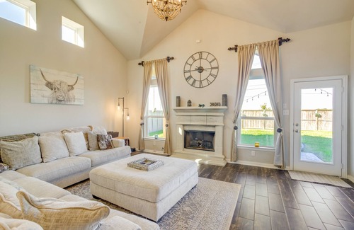 Hockley House | Gorgeous Cypress Home w/ Patio & Spacious Yard!