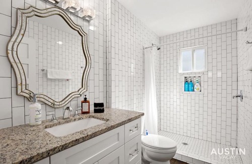 Foster Heights House | Gorgeous East Central Austin 2BD Close to Downtown