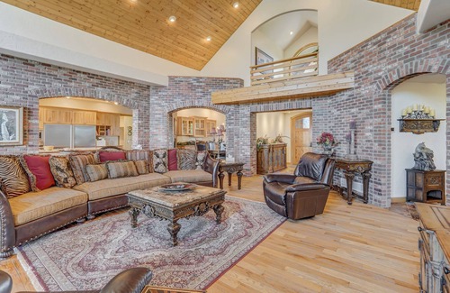 Colorado Springs House | Gorgeous Estate Home on 186 Acre Ranch only minutes from Colorado Springs or AFA