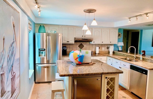 South Padre Island Condo | GORGEOUS, FAMILY FRIENDLY, JUST STEPS TO SUN AND FUN!