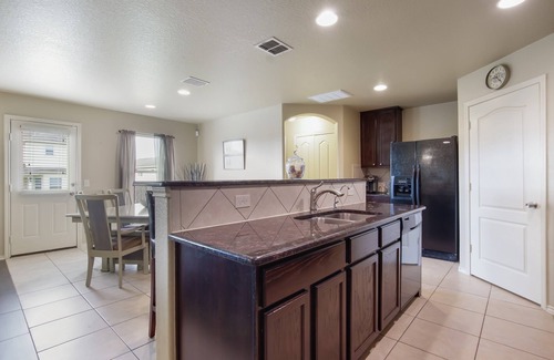 San Antonio House | Gorgeous Family Home near DownTown, Riverwalk/Alamo.