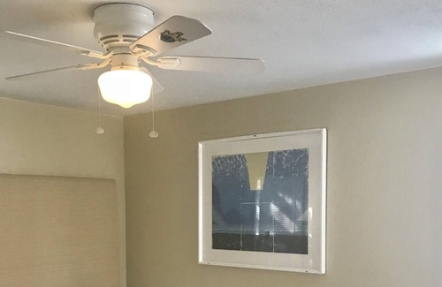 Lancaster House | Gorgeous Garden Guest House in Best Area of Palmdale