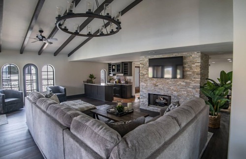 Parker Strip House | Gorgeous Hacienda on the River! Private dock!