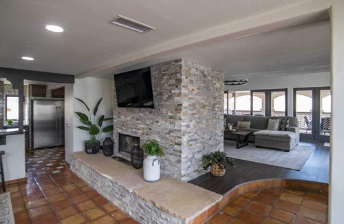 Parker Strip House | Gorgeous Hacienda on the River! Private dock!