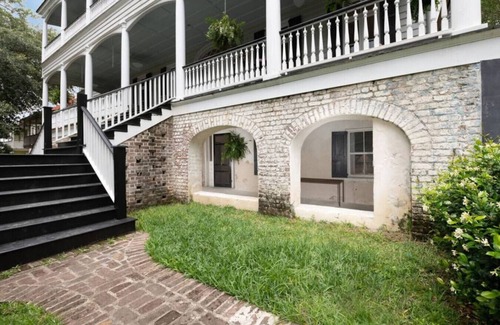 Harleston Village Apartment | Gorgeous Historic 1BR Apt in the Heart of DT Chs
