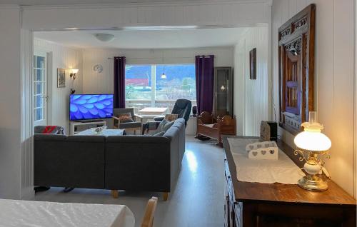 Vanylven House | Gorgeous Home In Åheim