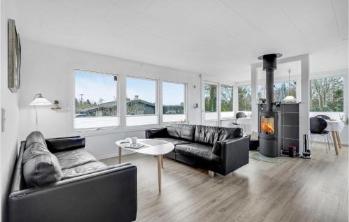Bog By House | Gorgeous Home In Bogø By With Wifi