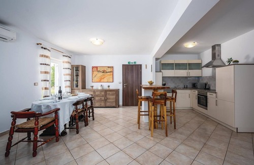 Kastel House | Gorgeous home in Buje with kitchen