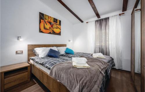 Kastel House | Gorgeous Home In Buje With Kitchen