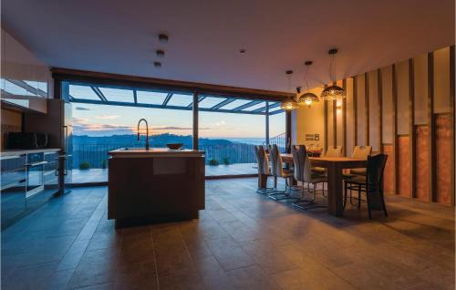Kozana House | Gorgeous Home In Dobrovo V Brdih