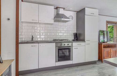 Erm House | Gorgeous home in Erm with WiFi