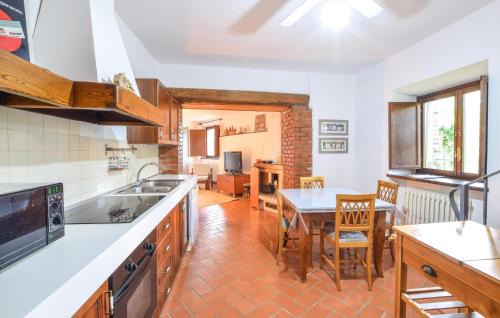 Ficulle House | Gorgeous Home In Ficulle With Wifi