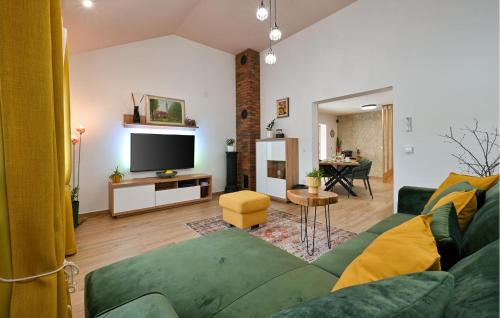 Grabrovnik House | Gorgeous Home In Grabrovnik With Sauna