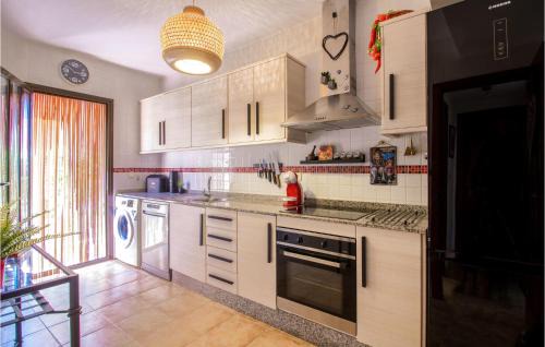 Los Puertos House | Gorgeous Home In Isla Plana With Wifi