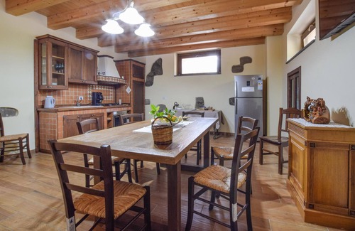 Mitogio House | Gorgeous home in Motta Camastra