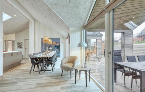 Jesendorf House | Gorgeous Home In Jesendorf With Sauna
