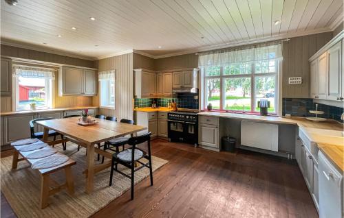 Koppang House | Gorgeous Home In Koppang With Sauna