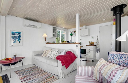 Vestero Havn House | Gorgeous home in Læsø with WiFi